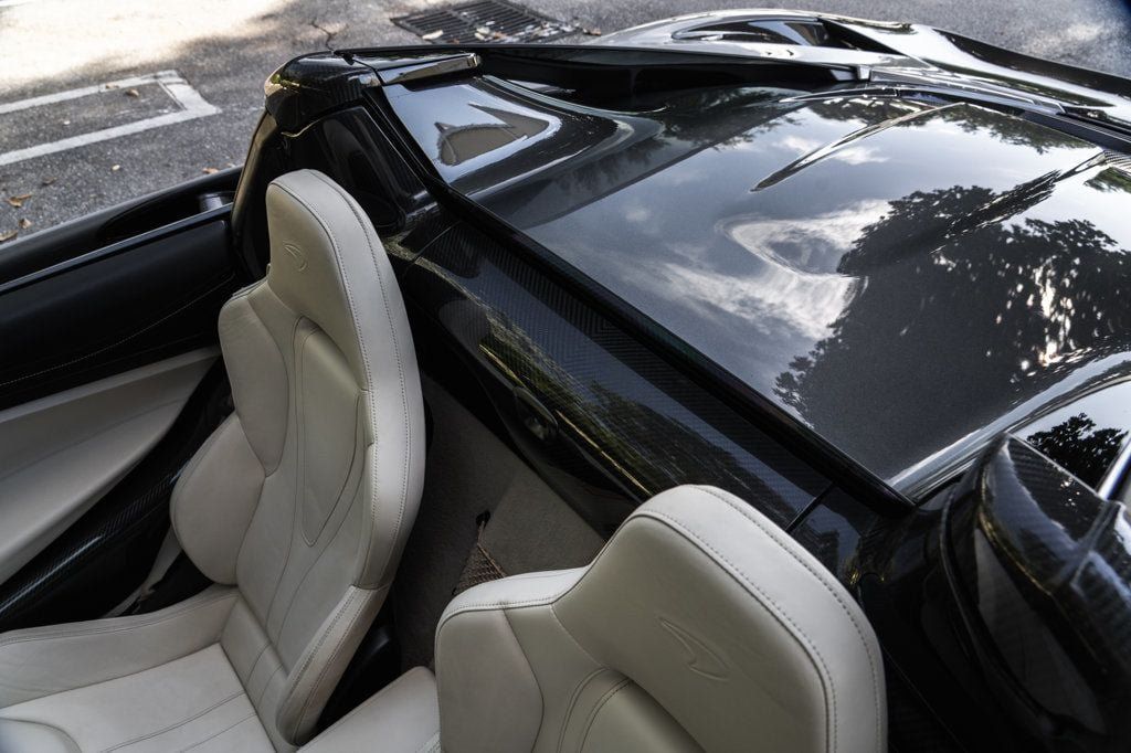 Used 2020 McLaren 720S Spider RWD image 21