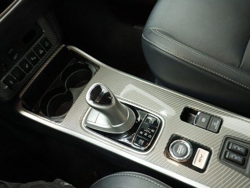 Used 2020 Mitsubishi Outlander SEL AWD/4WD image 18