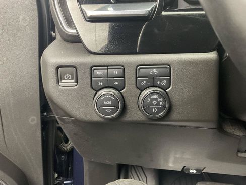 Used 2023 Chevrolet Silverado 1500 RST w/ Convenience Package II AWD/4WD image 13