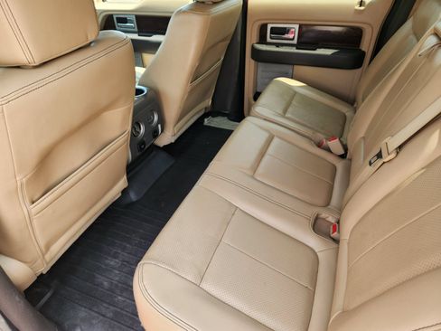 Used 2012 Ford F150 Lariat w/ Lariat Chrome Pkg RWD image 32