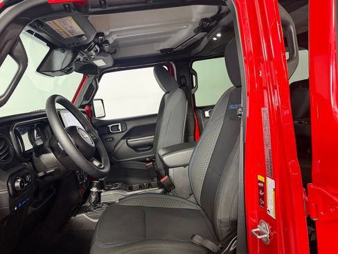 Used 2025 Jeep Wrangler Unlimited Rubicon 4xe w/ Safety Group AWD/4WD image 23
