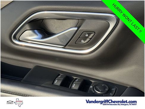 Certified 2024 Chevrolet Tahoe High Country AWD/4WD image 17