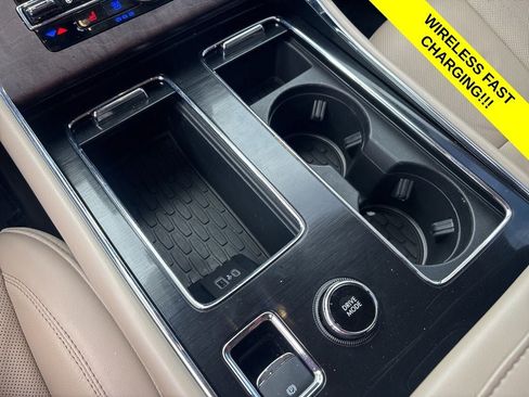 Used 2023 Lincoln Aviator Grand Touring w/ Equipment Group 301A AWD/4WD image 5