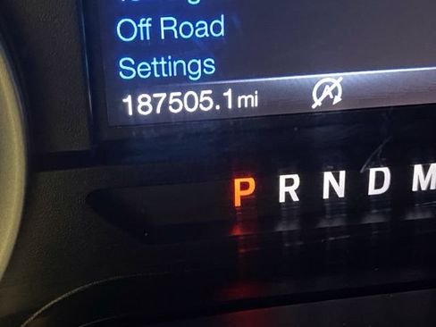 Used 2019 Ford Expedition Max XLT w/ Equipment Group 201A AWD/4WD image 29
