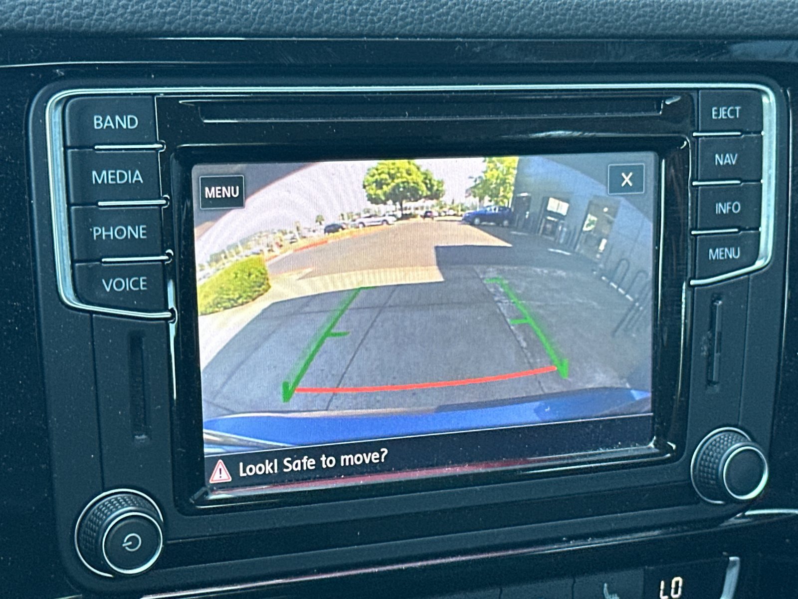 Used 2017 Volkswagen Jetta SEL FWD image 19