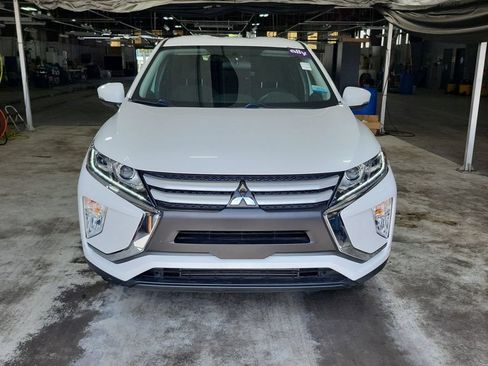 Used 2018 Mitsubishi Eclipse Cross ES AWD/4WD image 2