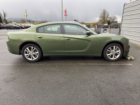 Used 2022 Dodge Charger SXT w/ Driver Convenience Group image 7