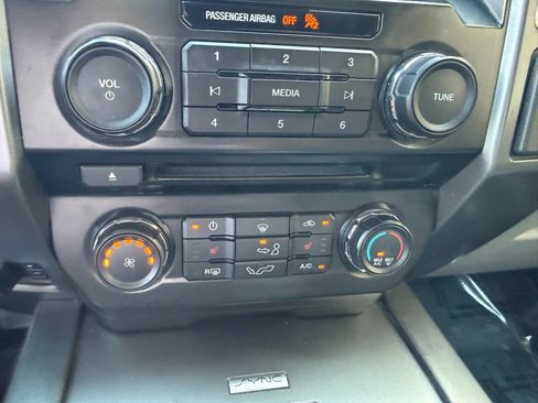 Used 2015 Ford F150 XLT w/ Equipment Group 302A Luxury RWD image 18