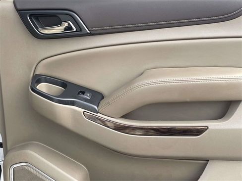 Used 2019 GMC Yukon XL SLT image 26