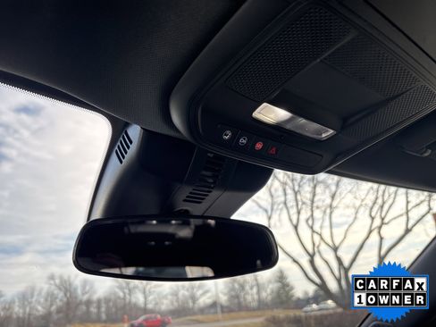 Used 2025 GMC Acadia Elevation image 40