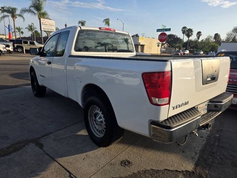Used 2011 Nissan Titan S RWD image 4