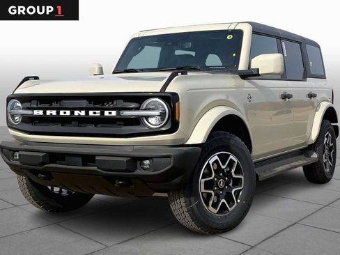 New 2026 Ford Bronco Outer Banks AWD/4WD image 1