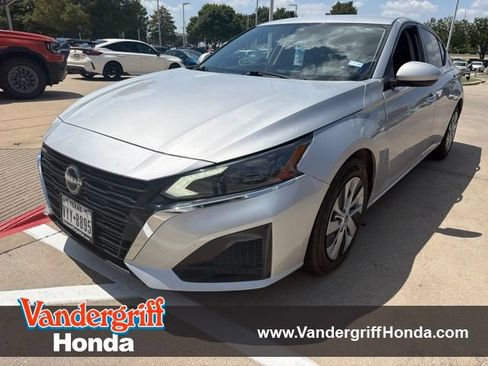 Used 2023 Nissan Altima 2.5 S FWD image 1