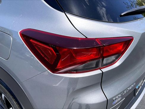 Used 2023 Chevrolet TrailBlazer LT image 29