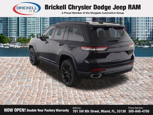Used 2025 Jeep Grand Cherokee Limited 4xe AWD/4WD image 3
