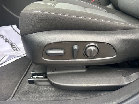 Used 2025 Chevrolet Blazer LT w/ Midnight/Sport Edition image 14