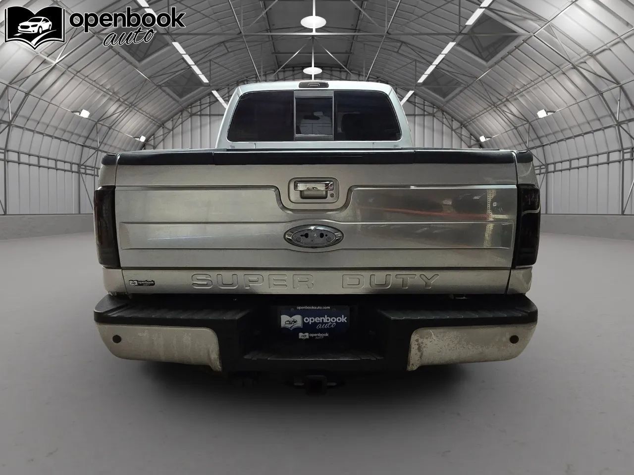 Used 2016 Ford F250 Platinum w/ FX4 Off-Road Package AWD/4WD image 6
