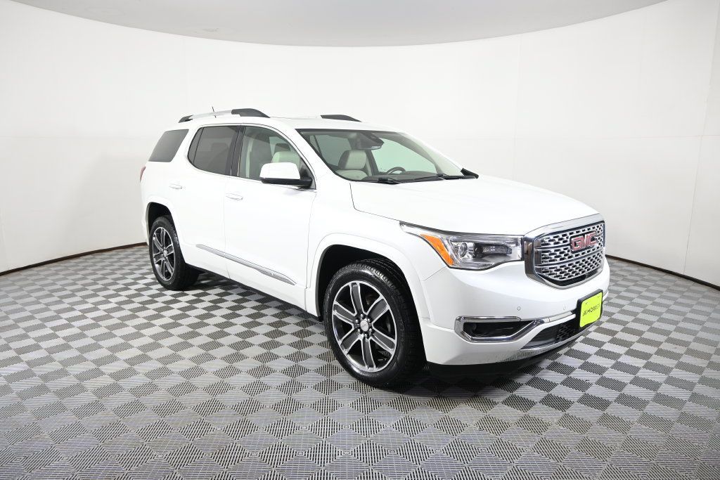 Used 2018 GMC Acadia Denali w/ Technology Package AWD/4WD image 9