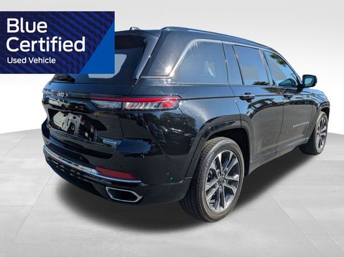 Used 2022 Jeep Grand Cherokee Overland w/ Luxury Tech Group IV AWD/4WD image 5