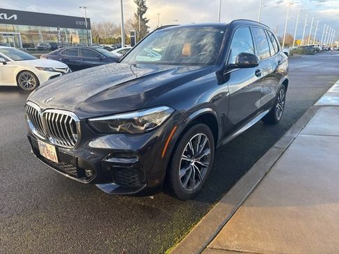 Used 2022 BMW X5 xDrive40i w/ M Sport Package image 5