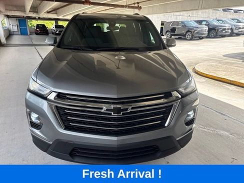 Used 2023 Chevrolet Traverse LT FWD image 19