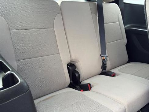 Used 2023 Chevrolet Traverse LS w/ Safety Package image 10