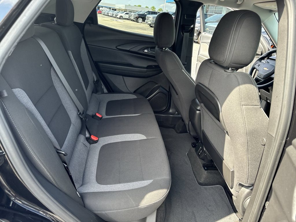 Certified 2021 Chevrolet TrailBlazer LT w/ Convenience Package FWD image 33