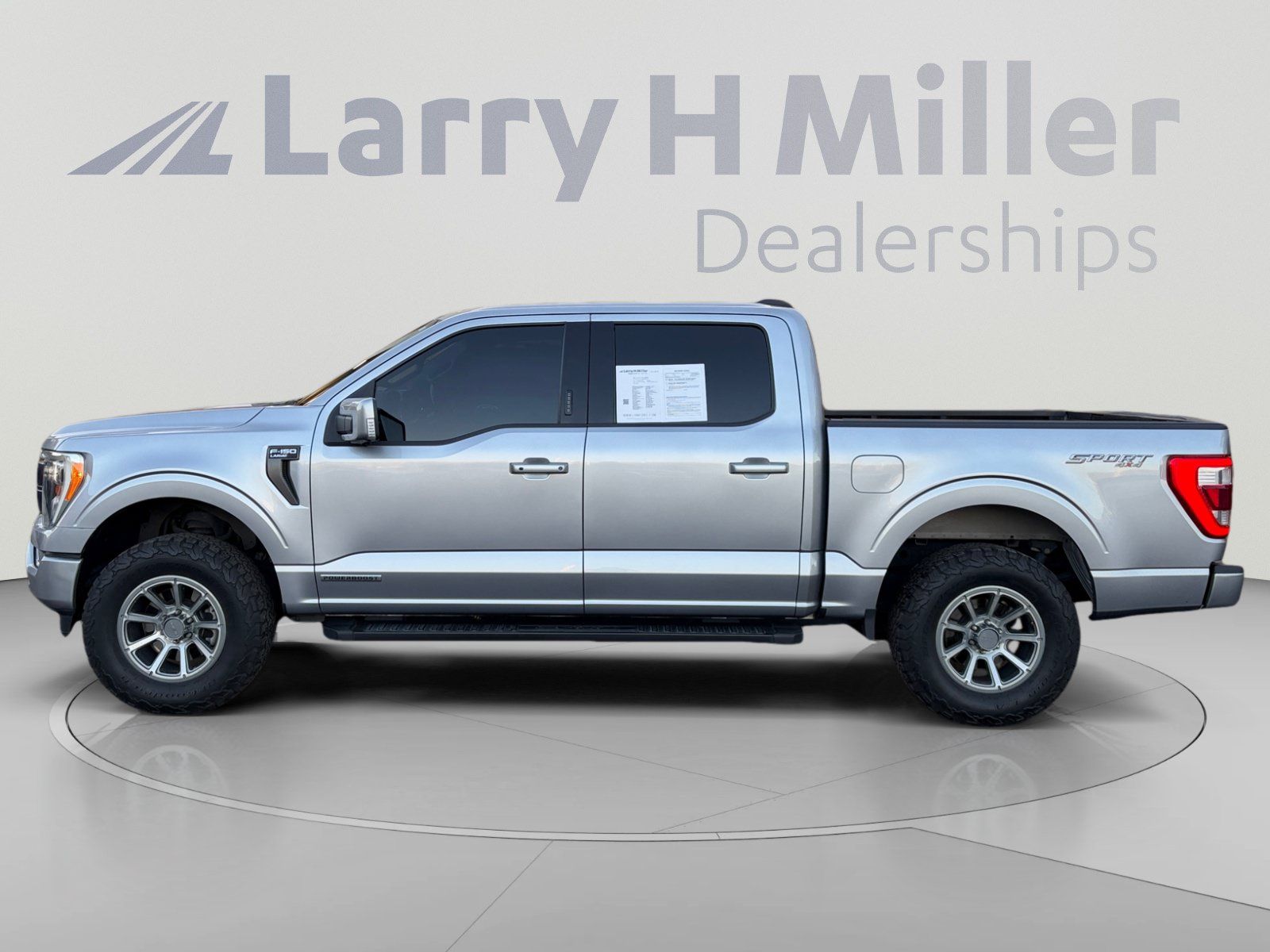Used 2021 Ford F150 Lariat AWD/4WD image 2