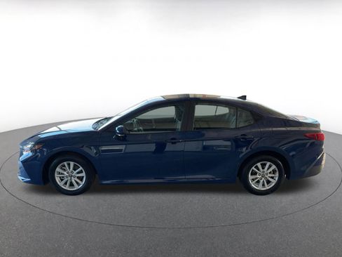 Used 2025 Toyota Camry LE image 8
