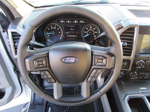 Used 2016 Ford F150 XLT w/ Equipment Group 302A Luxury image 18