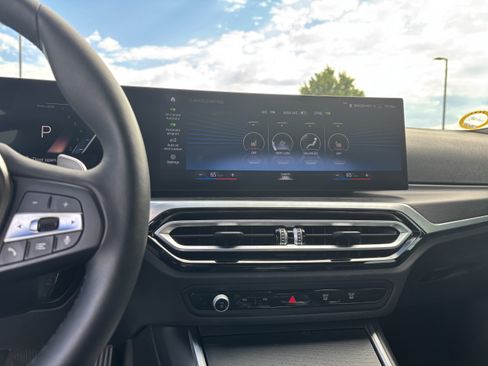 Certified 2023 BMW 330i Sedan w/ Premium Package RWD image 18