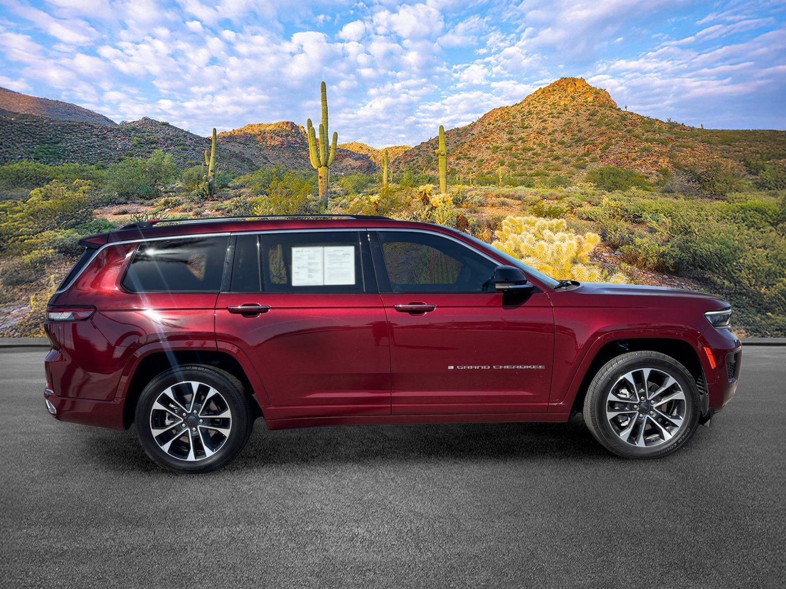 Used 2021 Jeep Grand Cherokee L Overland w/ Advanced Protech Group III AWD/4WD image 3