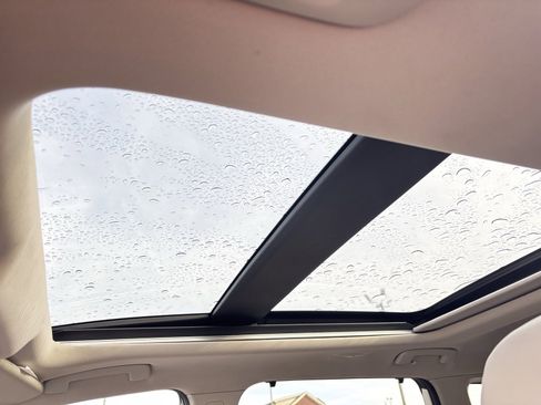 Used 2021 Nissan Rogue SV w/ Premium Package image 6