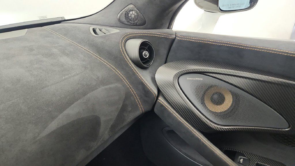 Used 2019 McLaren 600LT RWD image 74