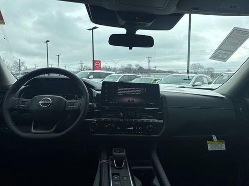 New 2026 Nissan Pathfinder SV AWD/4WD image 13