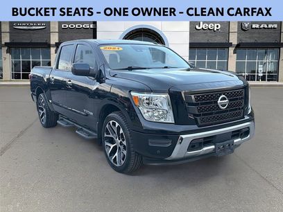 Used 2021 Nissan Titan SV w/ SV Convenience Package