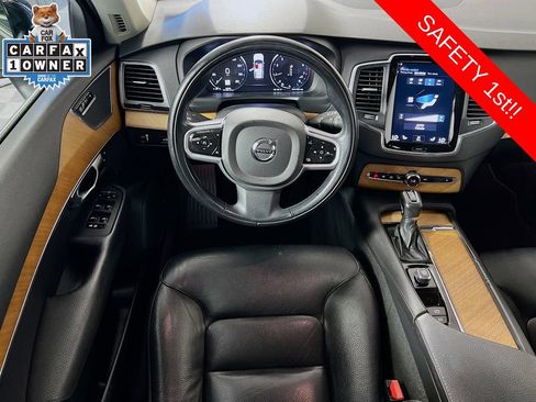 Used 2022 Volvo XC90 T6 Momentum w/ Climate Package AWD/4WD image 24