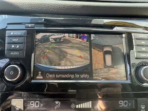 Used 2019 Nissan Rogue SL image 19