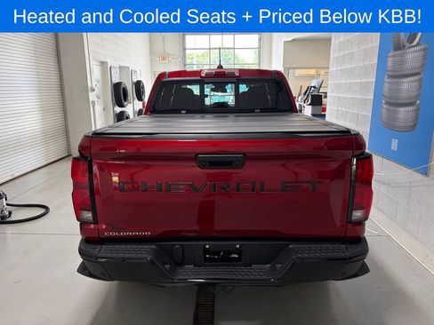 Used 2024 Chevrolet Colorado Z71 w/ Z71 Convenience Package 2 AWD/4WD image 8