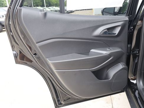 New 2026 Chevrolet Trax LT w/ Midnight Edition FWD image 24
