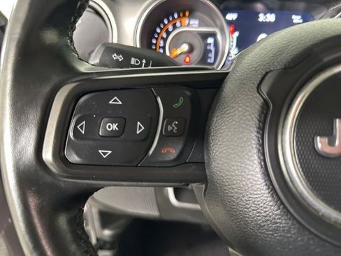 Used 2022 Jeep Gladiator Sport image 13