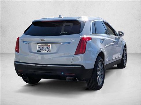 Used 2017 Cadillac XT5 Luxury w/ Driver Awareness Package image 5