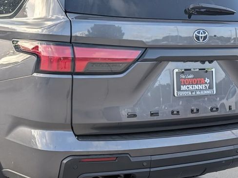 Used 2023 Toyota Sequoia TRD Pro AWD/4WD image 8