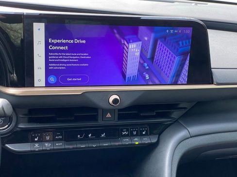 Used 2025 Toyota Crown Platinum image 15