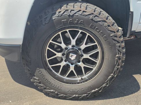 Used 2023 RAM 2500 Laramie AWD/4WD image 3