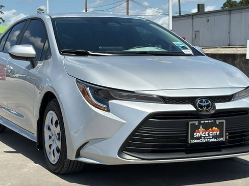 New 2026 Toyota Corolla LE FWD image 7