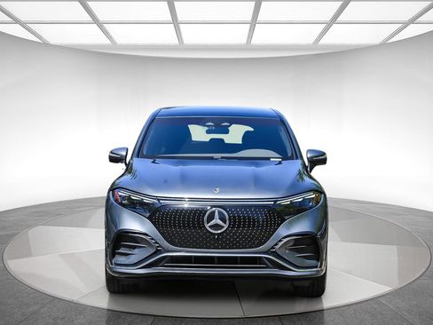 Certified 2023 Mercedes-Benz EQS 580 4MATIC SUV w/ Acoustic Comfort Package image 6