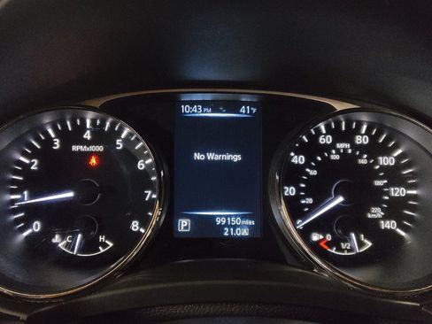 Used 2015 Nissan Rogue SV image 23