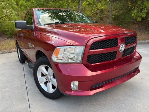 Used 2015 RAM 1500 Express RWD image 1