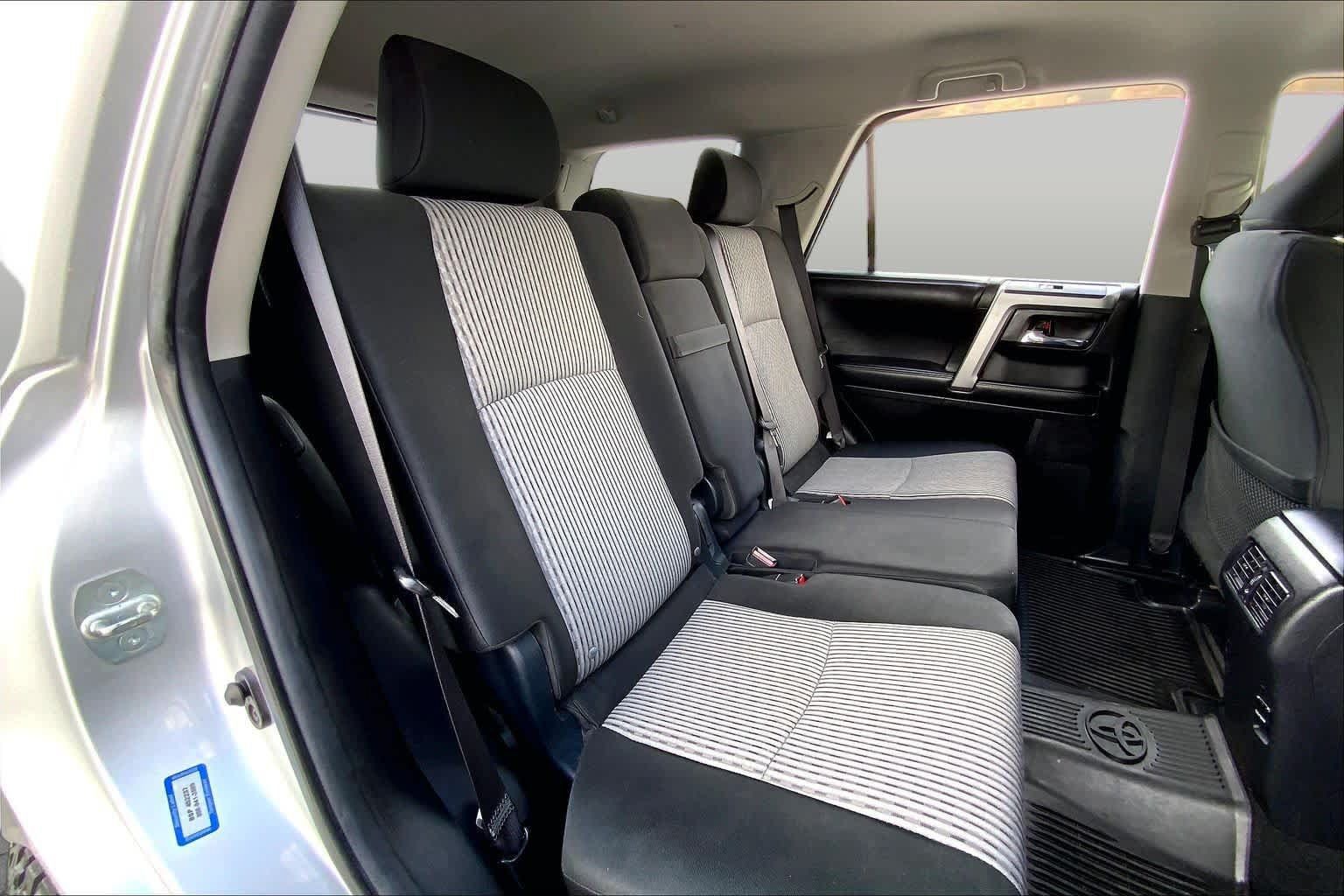 Used 2016 Toyota 4Runner SR5 RWD image 19